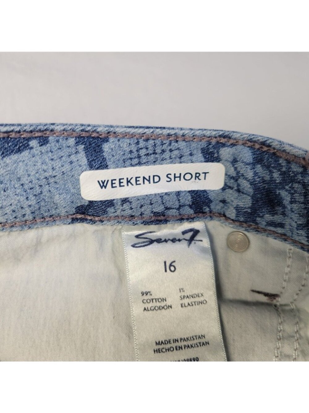 Seven7 Women's Size 16 Jean Shorts Weekend Short Cut Off Snakeskin Print - Picture 4 of 5